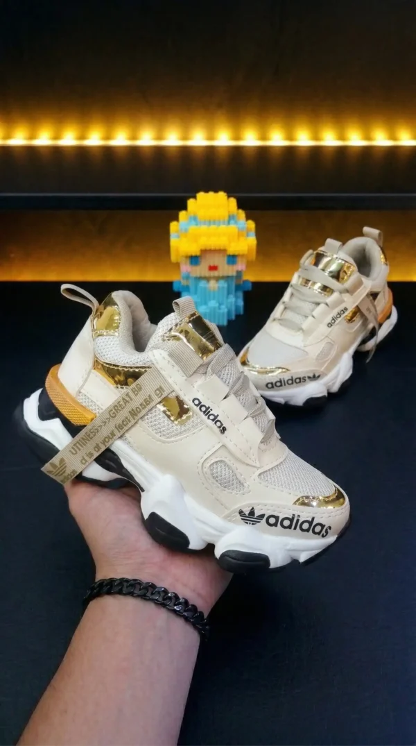 Cambia_los_zapatos_202603241835 Adidas Corazón