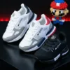 Modela_estos_3_202603241833 Lacoste Infantil