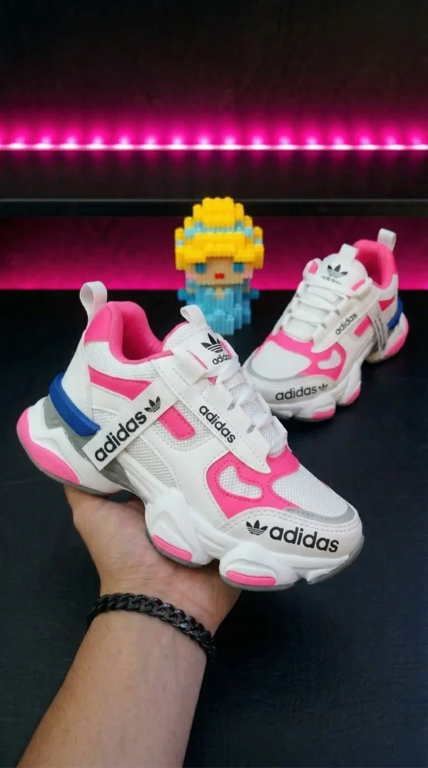 Quiero_que_cambies_202603241836 Adidas Corazón
