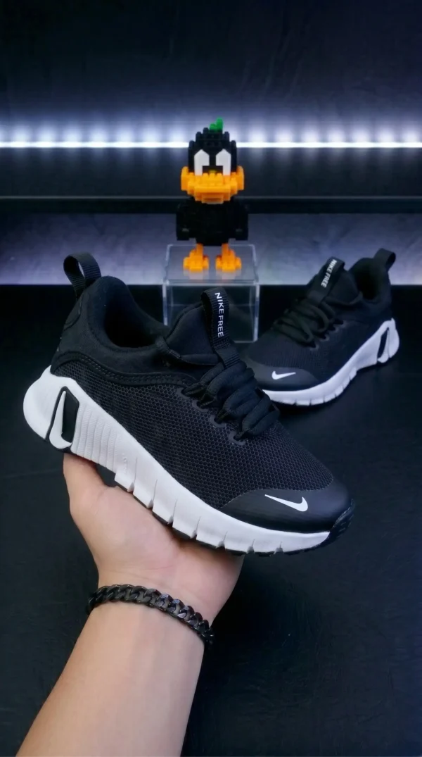 Quiero_que_cambies_el_color_202605102139 Nike Free Infantil
