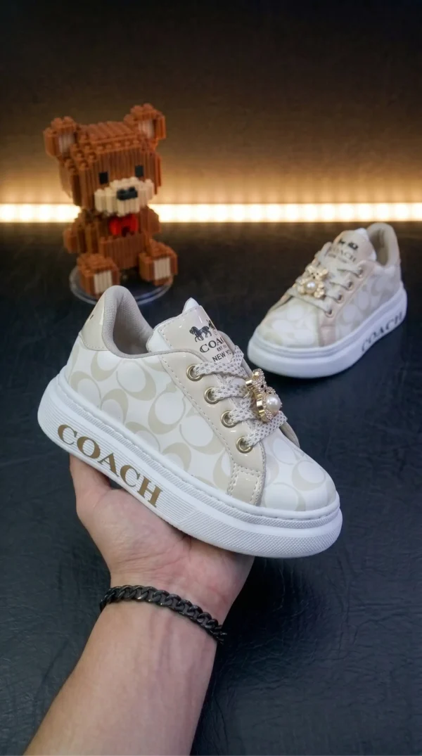 Quiero_que_cambies_el_zapato_202605280224 Coach Osito