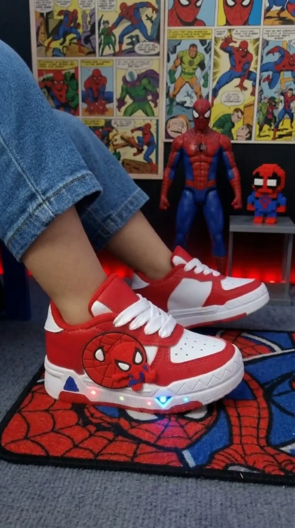 Quitale_la_mano_202603180158 Spiderman Spinner Luces