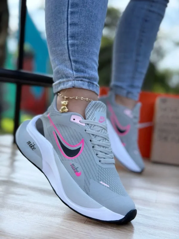 NIke Zoom Dama