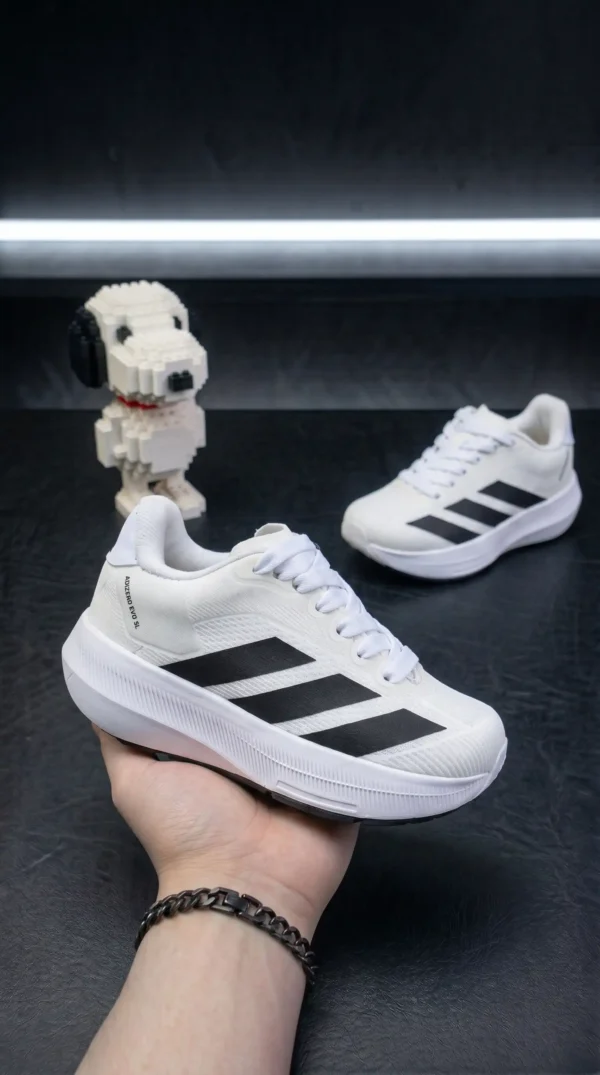 Editing_photo_items_and_lighting_202608190411 Adidas Adizero infantil
