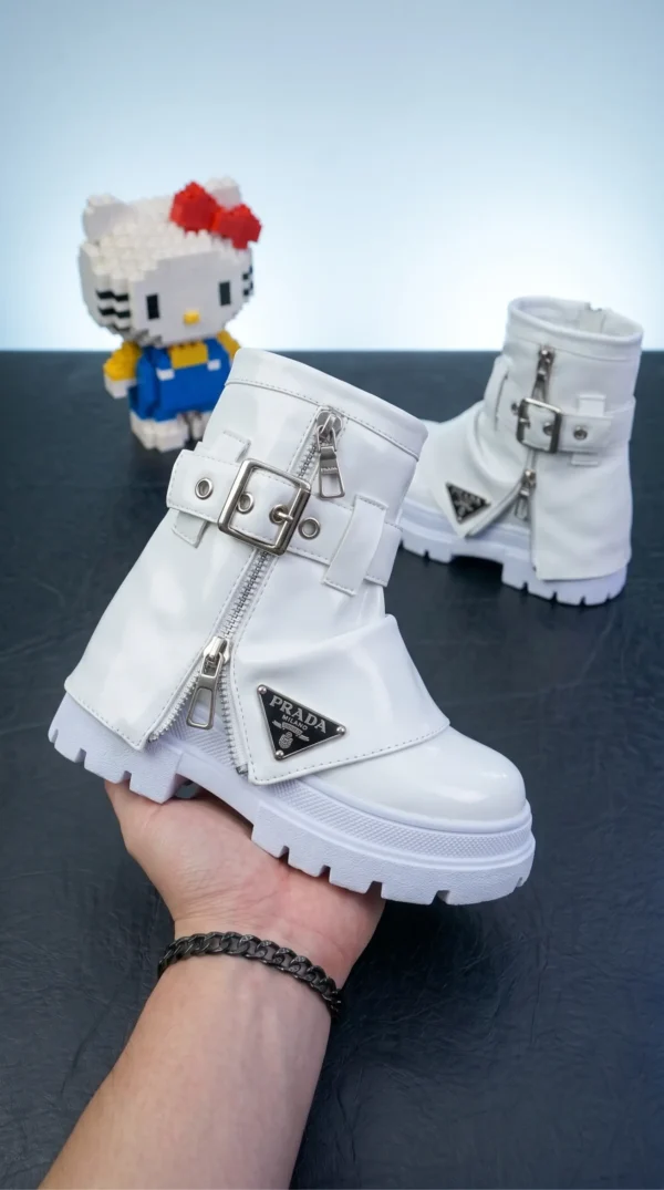 Botines Prada para niña
